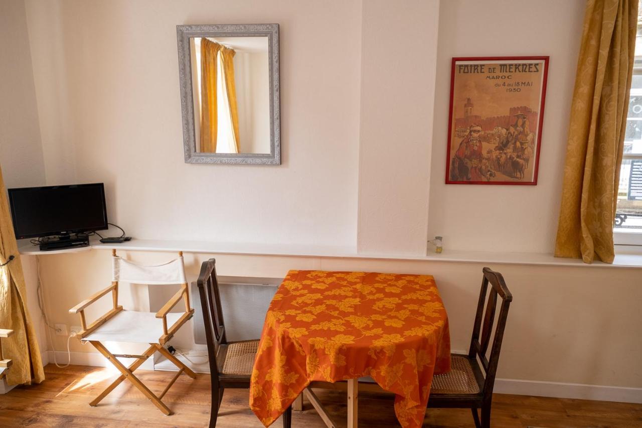 Appartement Place Des Cordeliers 디난 외부 사진