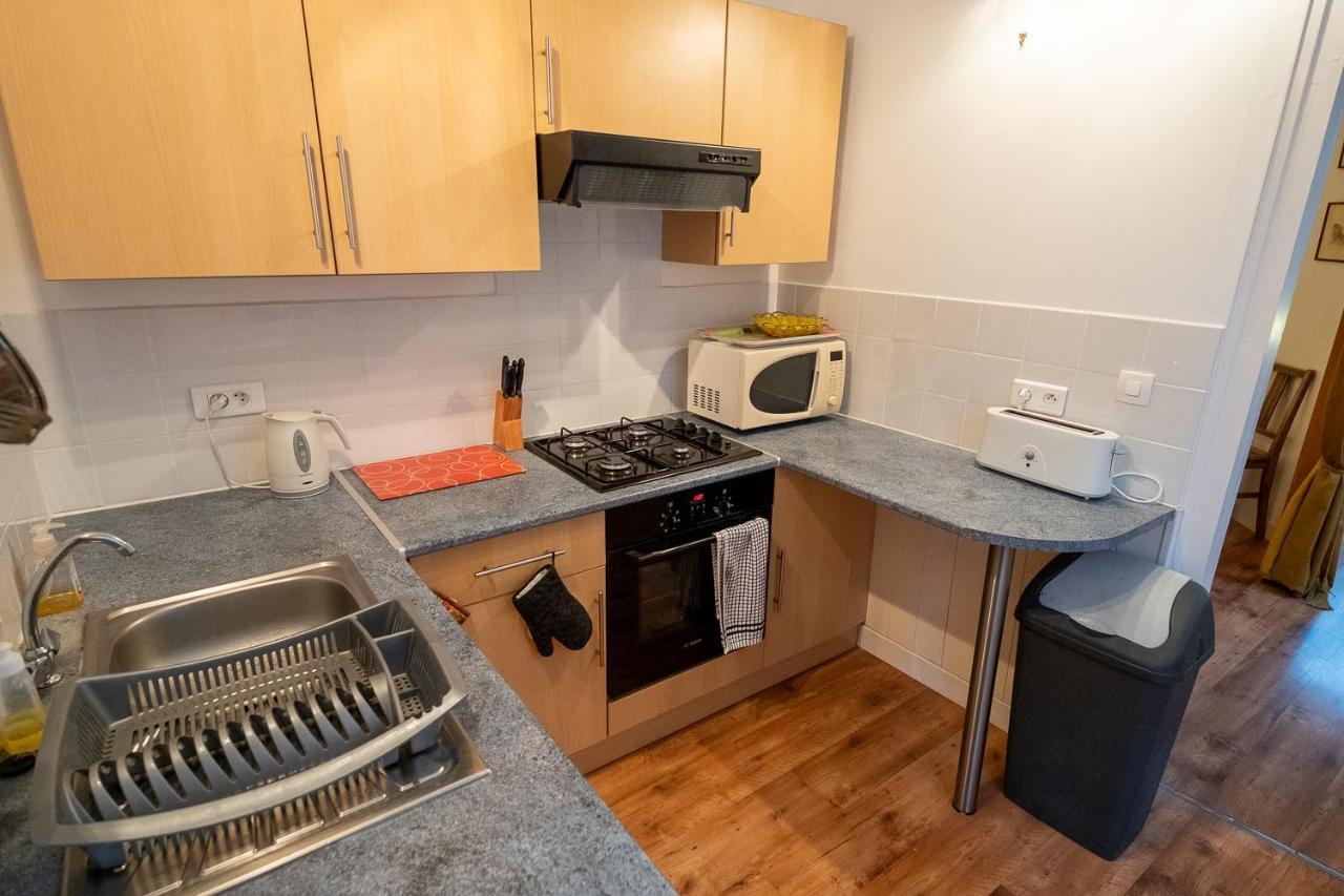 Appartement Place Des Cordeliers 디난 외부 사진